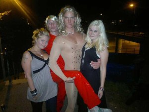 309355_10150264960816916_1217750_n