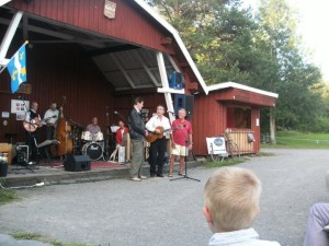 182949_10150416107240424_4432840_n