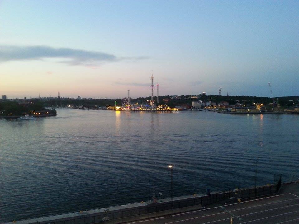 10647572_10203360452750314_1316537754_n