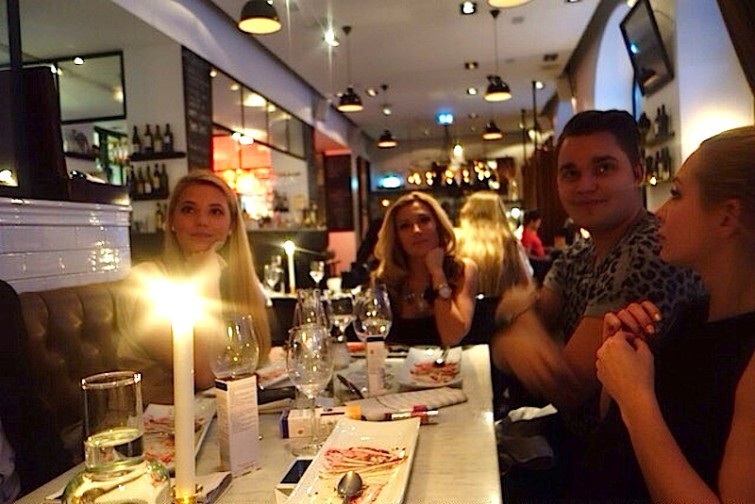 20140427-0854211-755x504