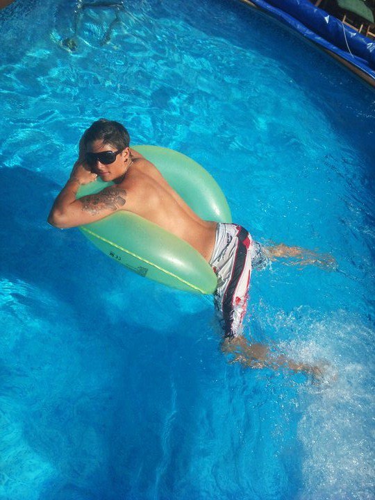 36806_457736305970_189247_n (1)