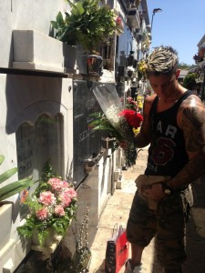 407066_10151578215460971_143538870_n