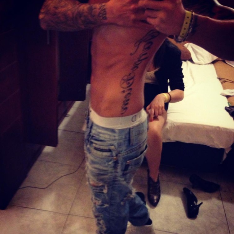 530981_10151487582615971_1401531024_n