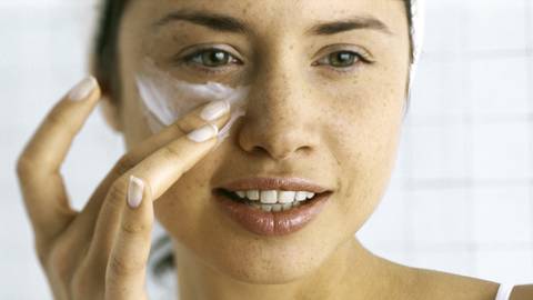 torr-hud-ansikte-colourbox