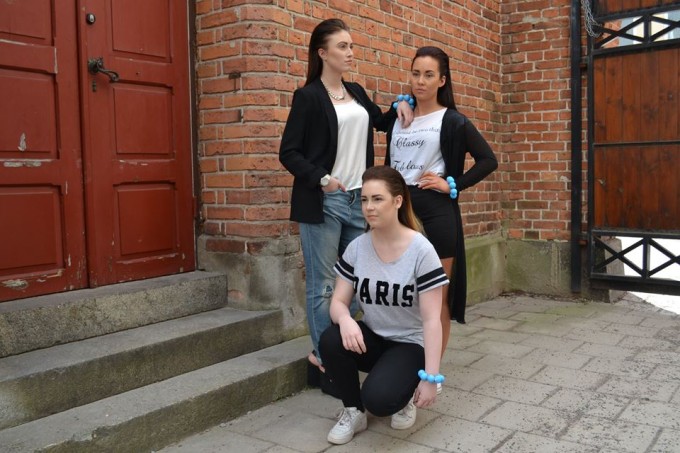 1543758_632809620106335_174002530_n