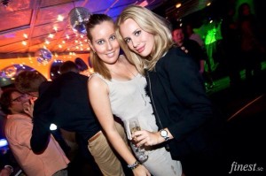 382084_10151357465310801_1007153136_n