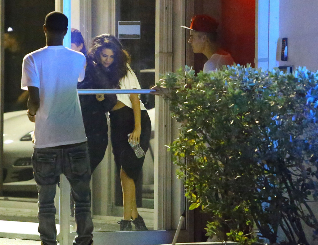 Justin Bieber & Selena Gomez Head To The Studio Together