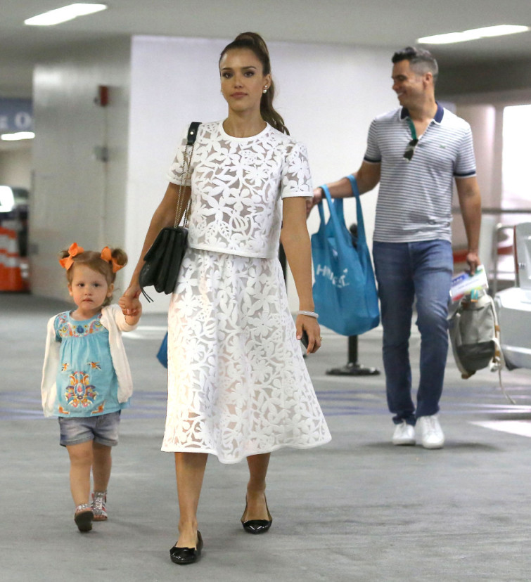 Jessica Alba Attends Event With Her Beautiful Family