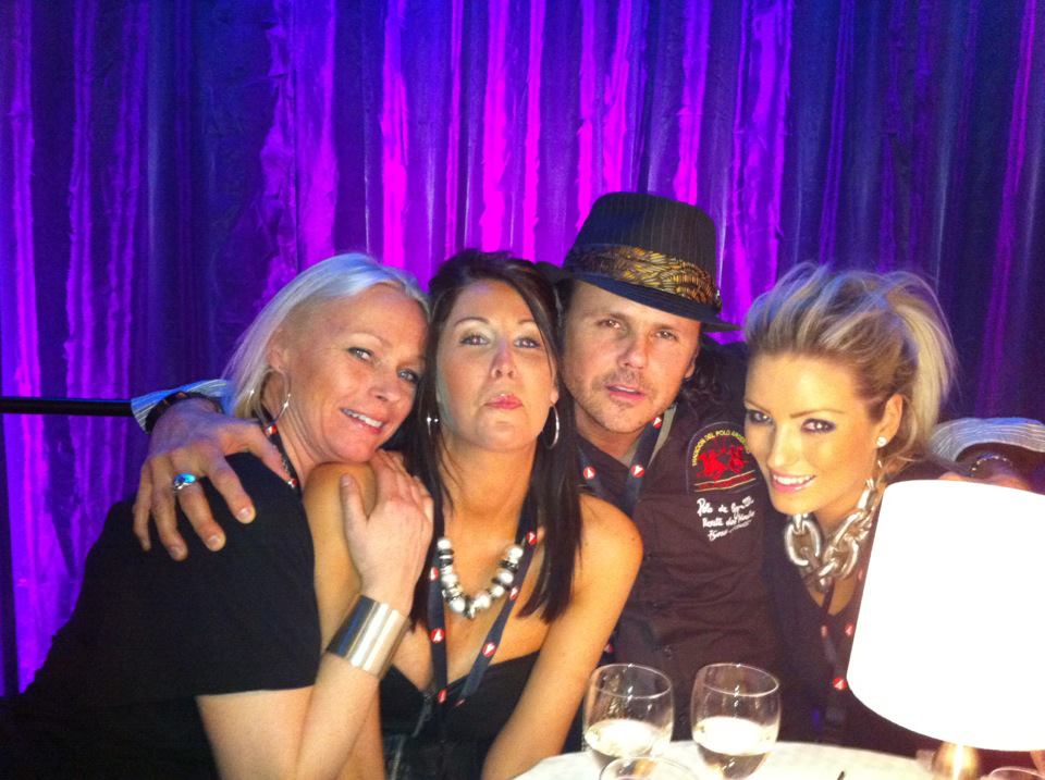 552564_10150659371928105_753398104_9750788_1321805125_n