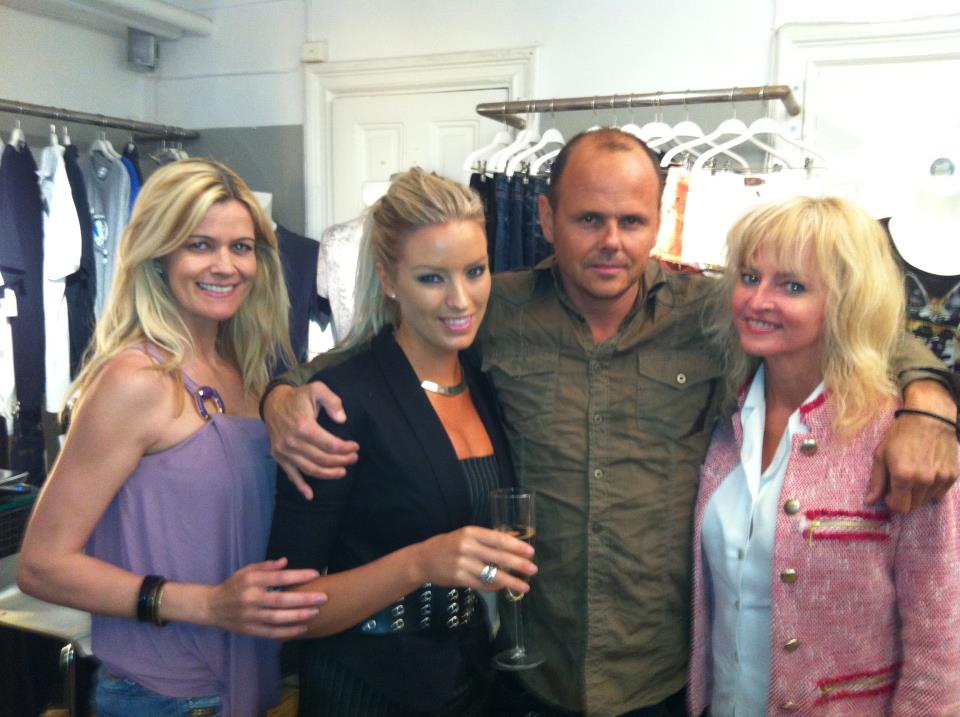 546284_10150855863923671_643663670_10006671_2023552397_n