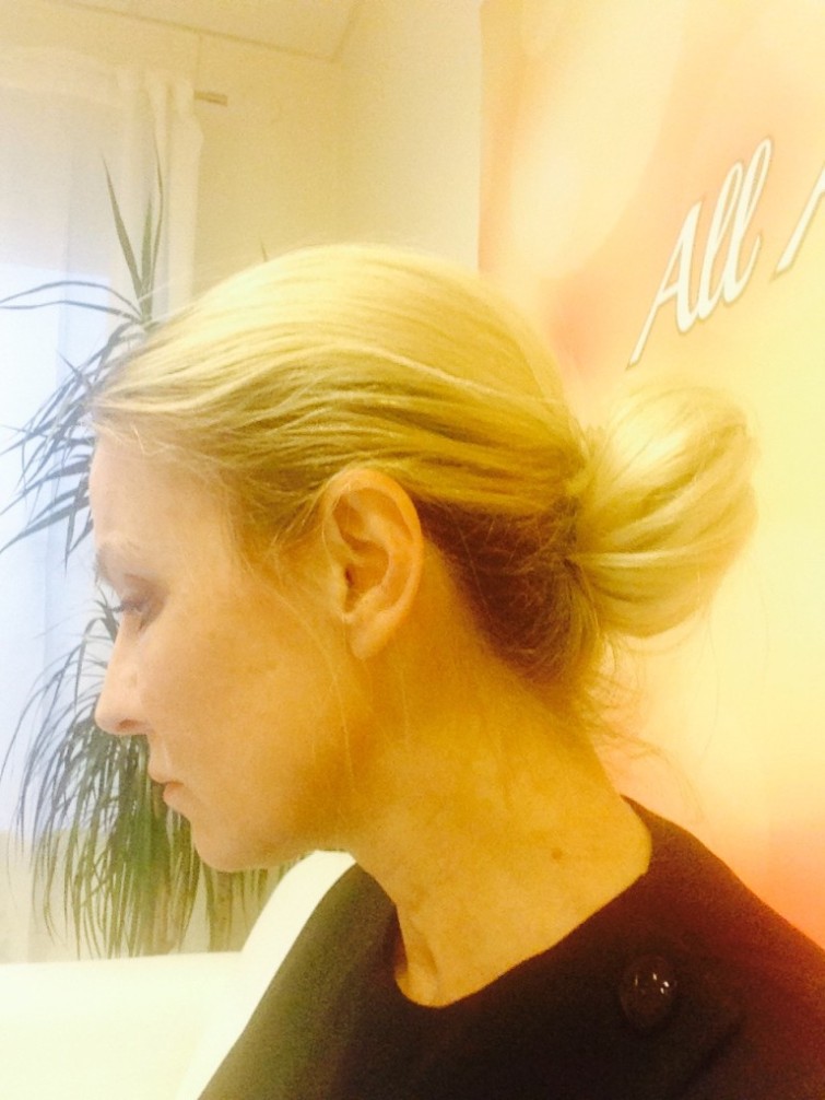 Klockan är snart sex och jag kommer att vara kvar på jobbet ett bra tag till.