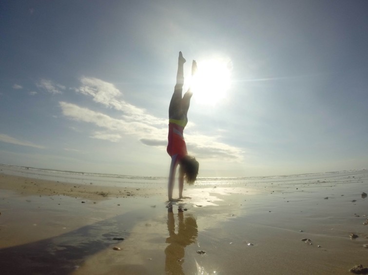 Plötsligt händer det.