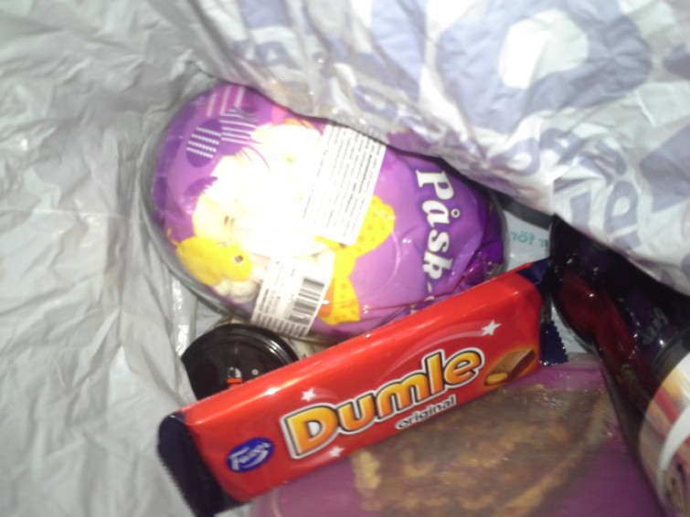 1427746130839663420522