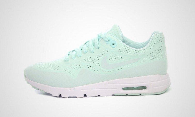 nike-wmns-airmax1-ultra-moire-fiberglas-704995-300-01-704995-300-55us